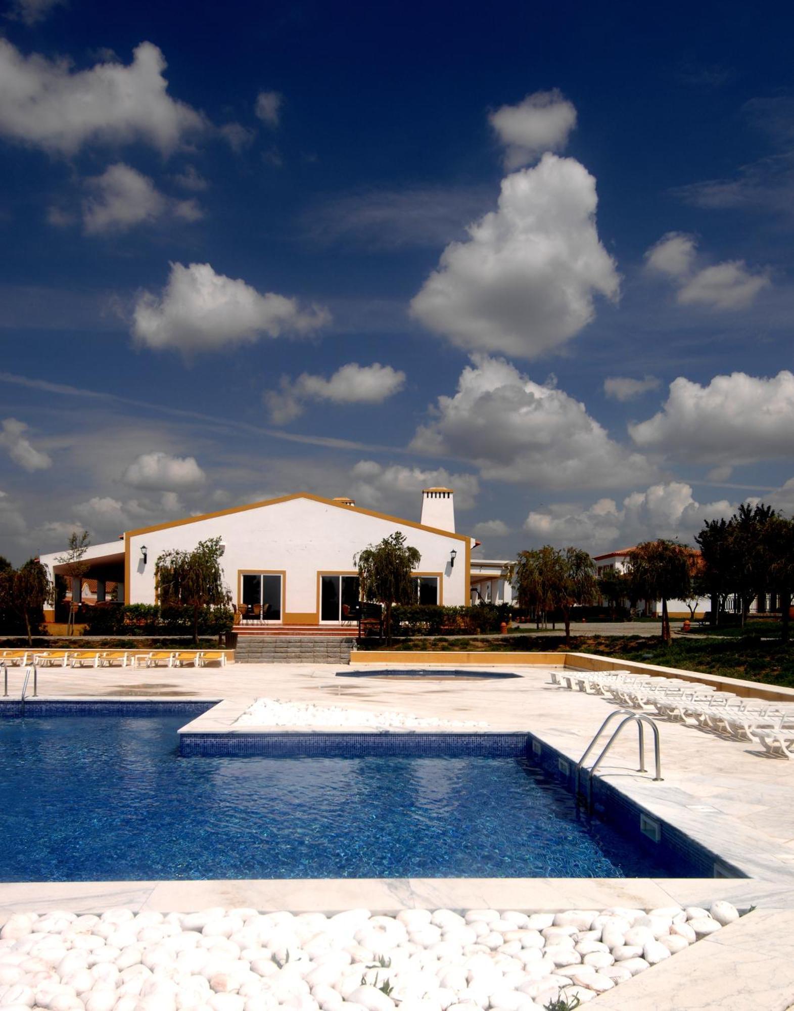Vila Gale Alentejo Vineyard - Clube De Campo อัลแบร์โนอา ภายนอก รูปภาพ