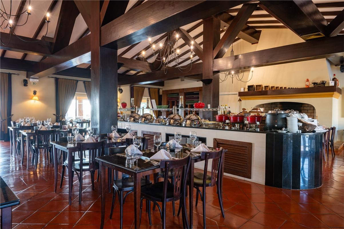 Vila Gale Alentejo Vineyard - Clube De Campo อัลแบร์โนอา ภายนอก รูปภาพ